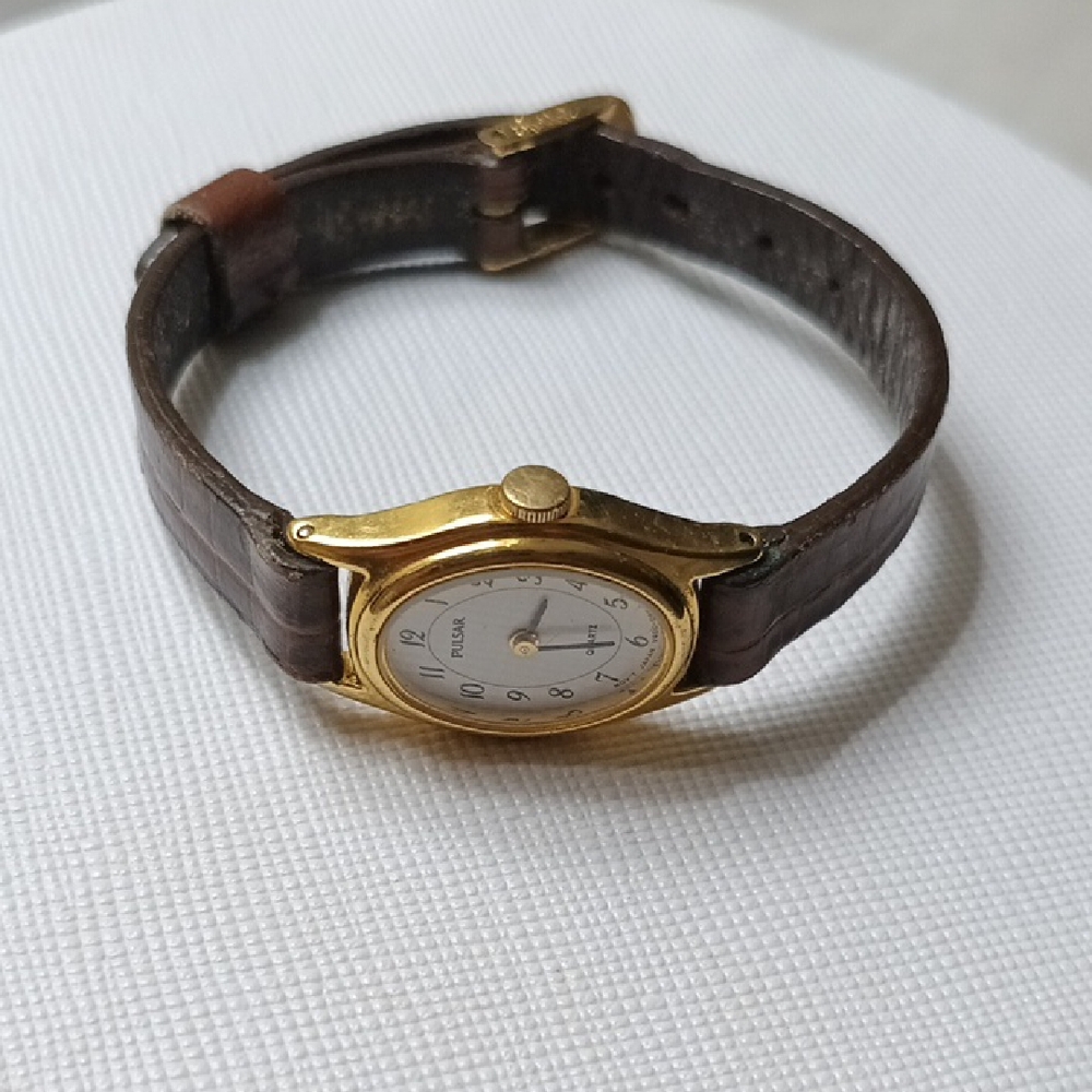 Pulsar Women's Watch - Picture 2 of 4